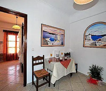 Irini Villas 4* Imerovigli (Santorini)