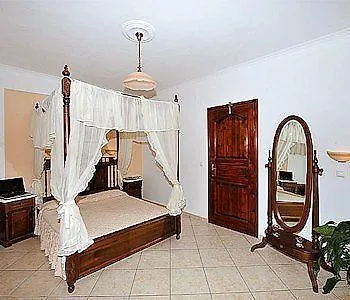 ホテル Irini Villas 4*
